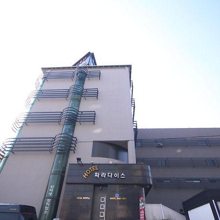 Paradise Hotel Gunsan Exterior foto
