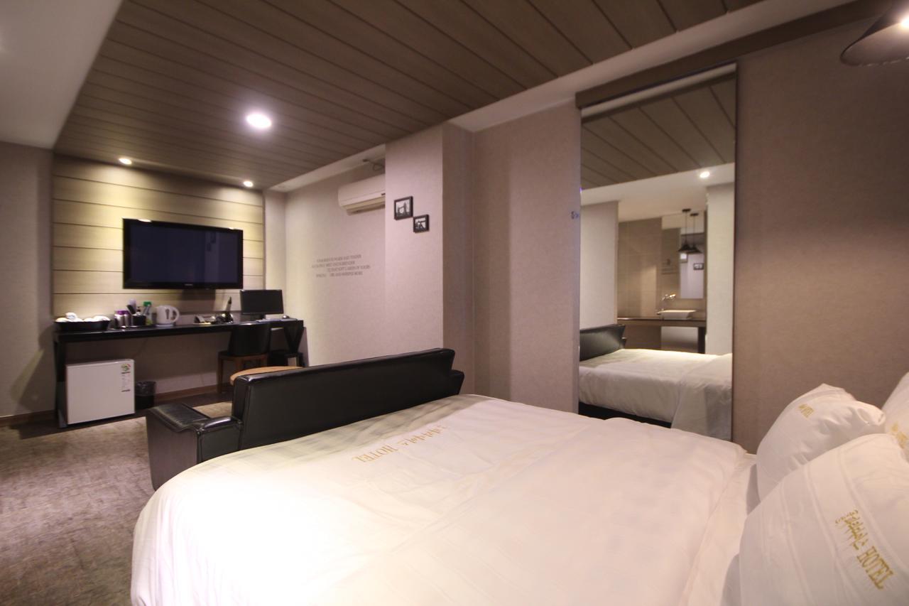 Paradise Hotel Gunsan Exterior foto